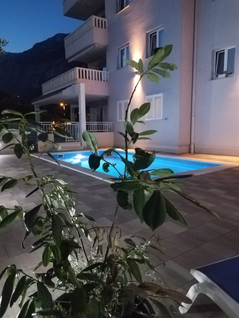 Beautiful and spacious villa with pool - Ideal for a relaxing holiday in Makarska, Villa Natasha with Pool Makarska